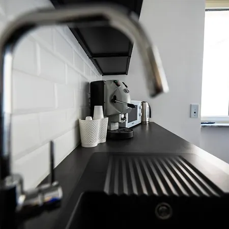 לינה וארוחת בוקר I Murales 3*